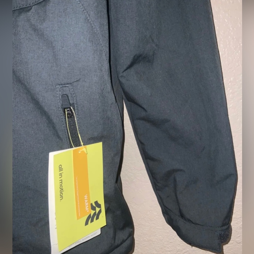 All in Motion GRAY Soft-shell Sherpa lined jacket wind/water resistant - Picture 4 of 6